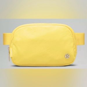 Lululemon Everywhere Bag